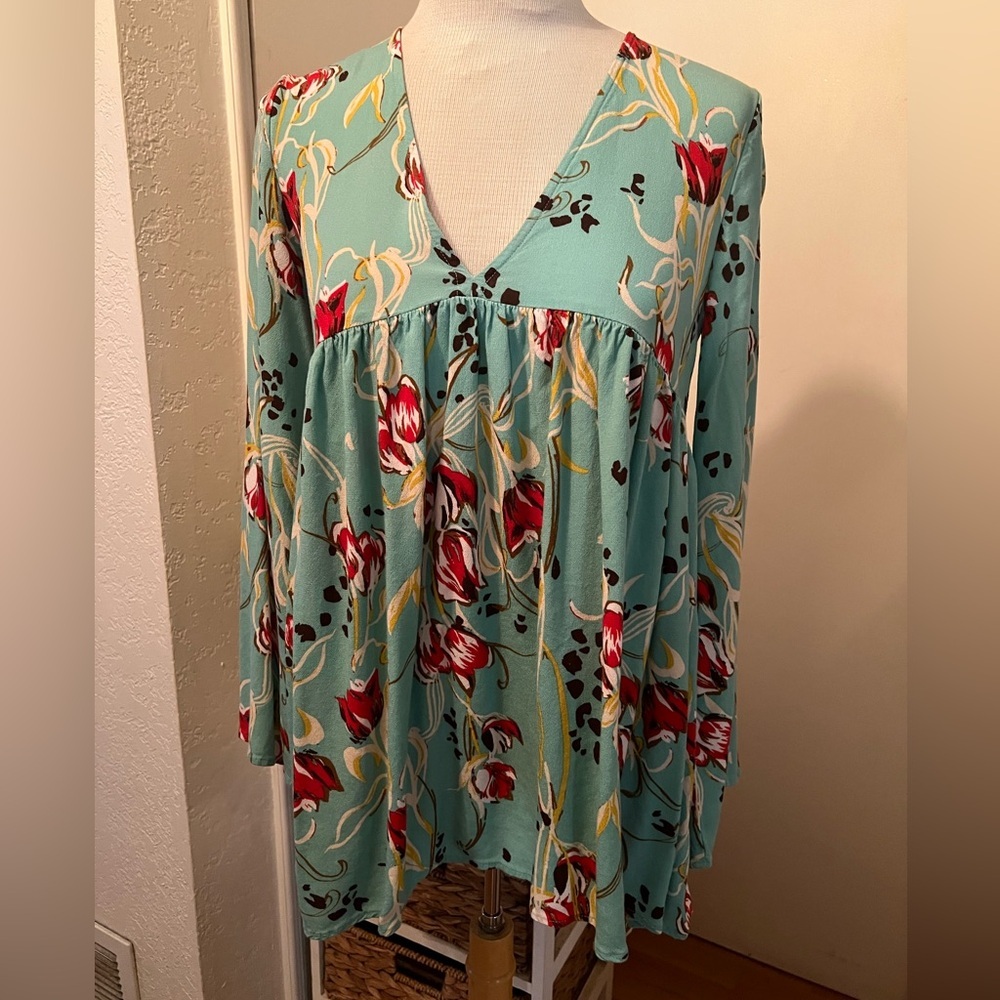 Free People Floral V-Neck boho top